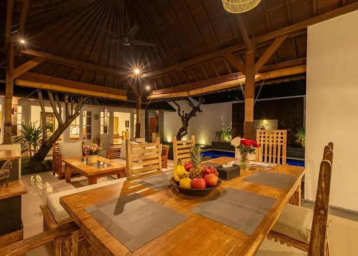 Family With Private Pool 300m2 With Bbq Seminyak (Bali)